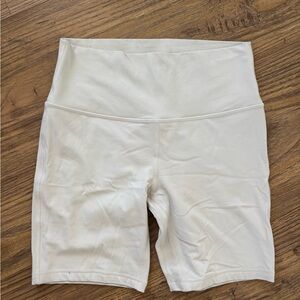 Lululemon Women's Align Shorts Size 10 Bone